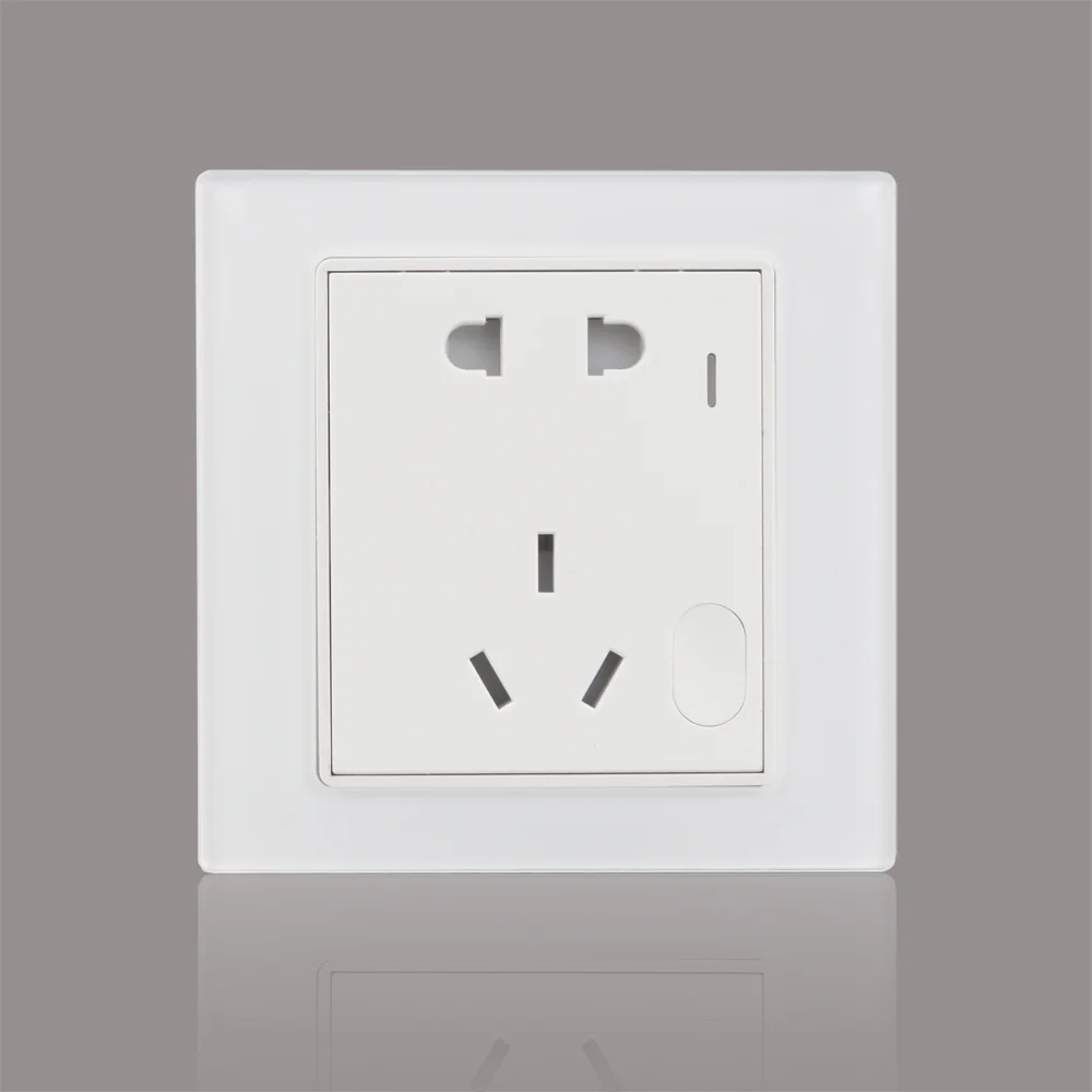Zigbee 智能墙壁插座